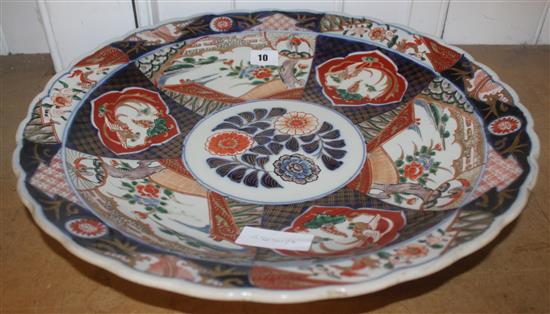 Large Imari charger(-)